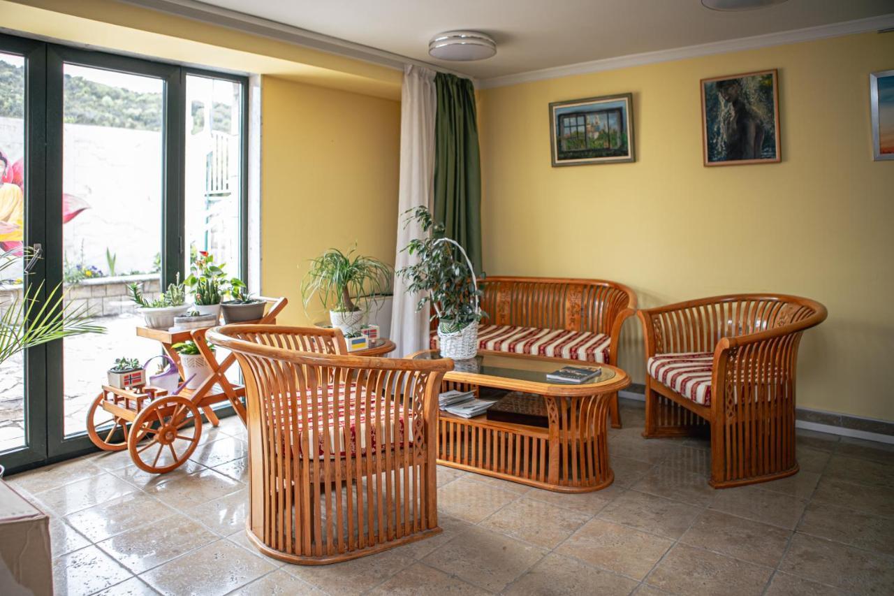 Apart-Hotel Villa Lav Nova Pec Exterior photo